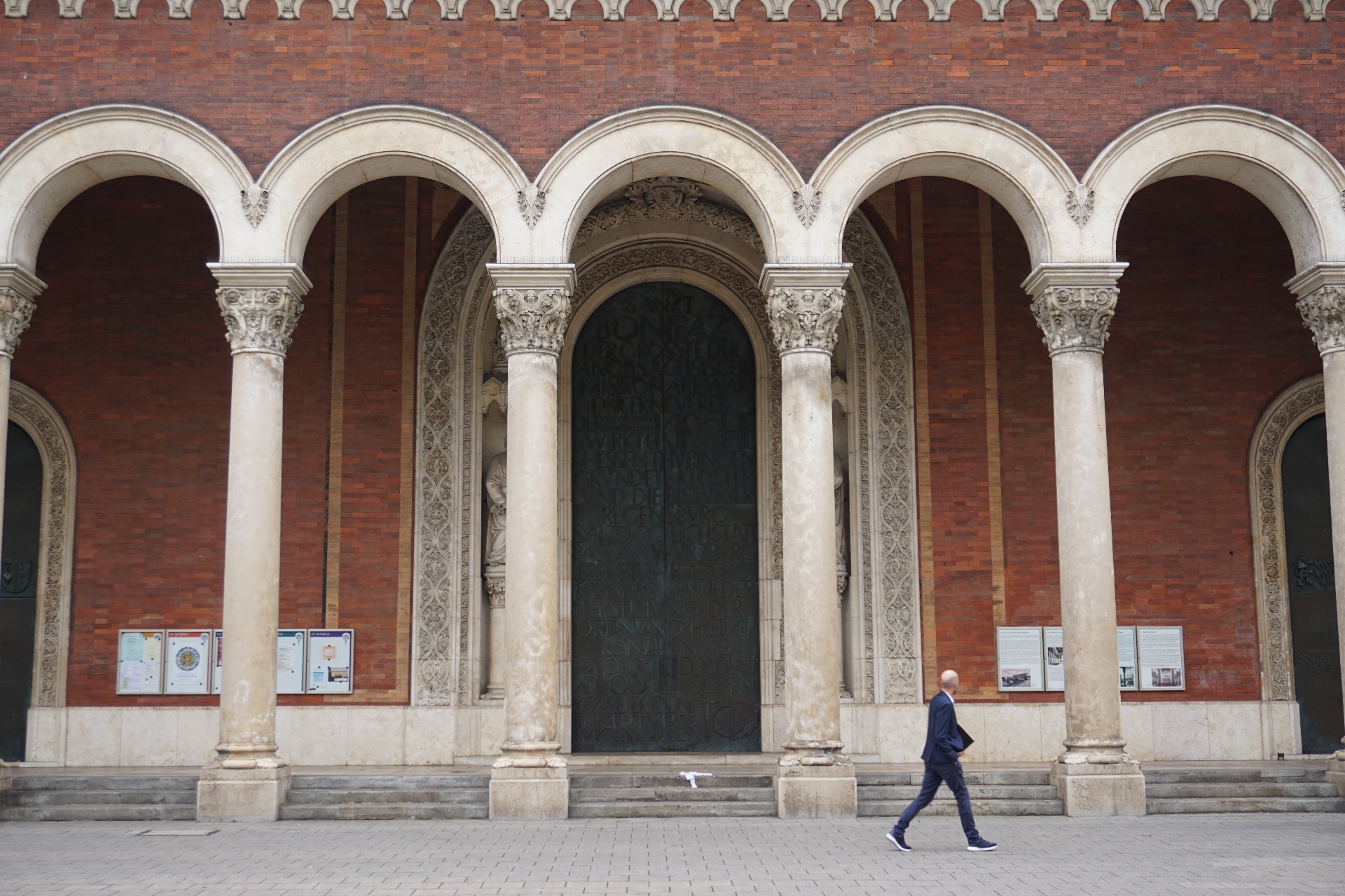 Architecture - Image 9